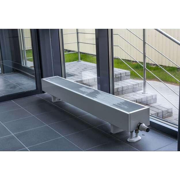 Pastatomas konvektorius SC 90x20x23 (auk&scaron;tis 33 cm su kojele)