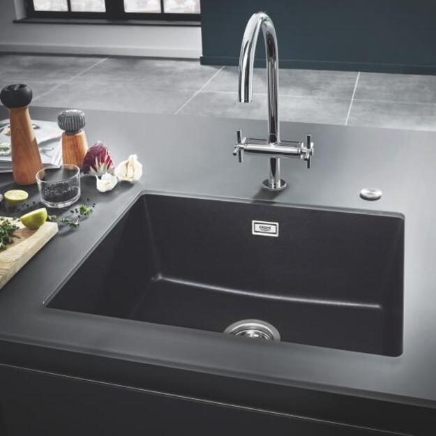 Grohe plautuvė K700U, montuojama i&scaron; apačios, 610x460mm, granito juodos spalvos